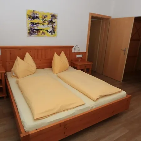 Hans Apartmanhotel Aich